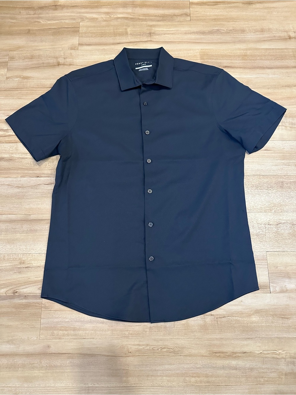 Perry Ellis Slim Fit Button Down Shirt Size Medium